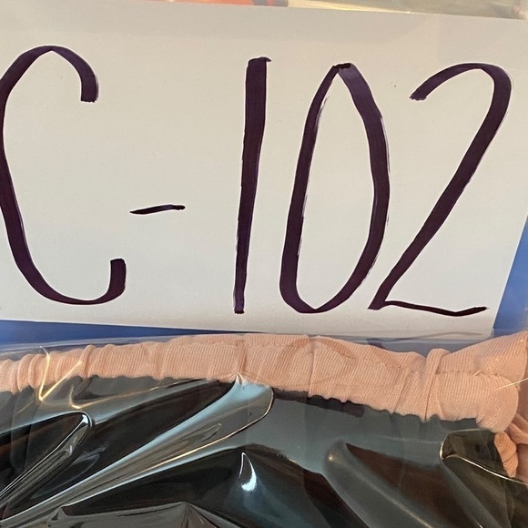 Gottex Strapless Color Block Wide
Leg Cropped Jumpsuit Romper Sz M - Picture 9 of 9